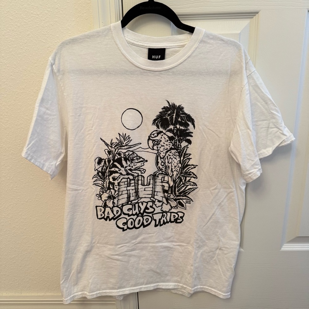 HUF color changing Graphic Tee with Black Jungle Print